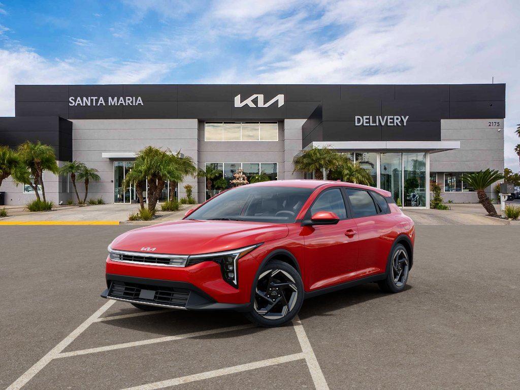 2026 Kia K4 EX AT Hatchback's photo