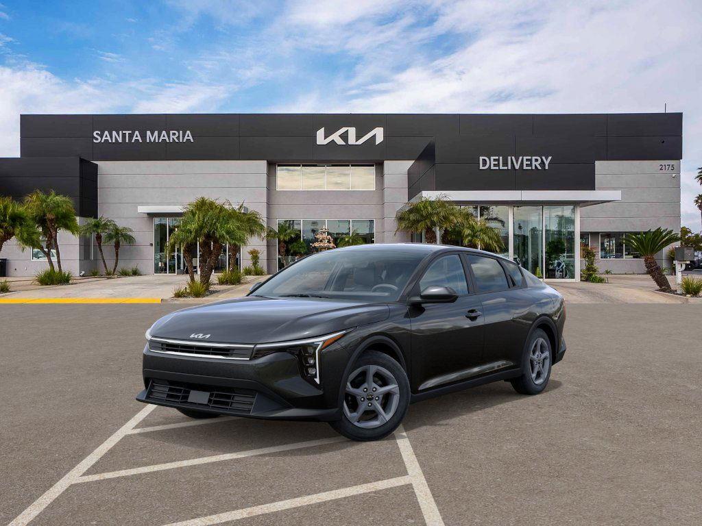 2025 Kia K4 LXS's photo