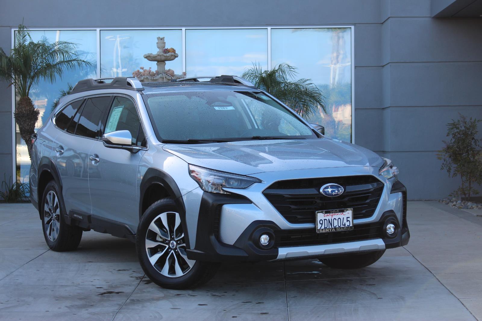 2023 Subaru Outback Touring's photo