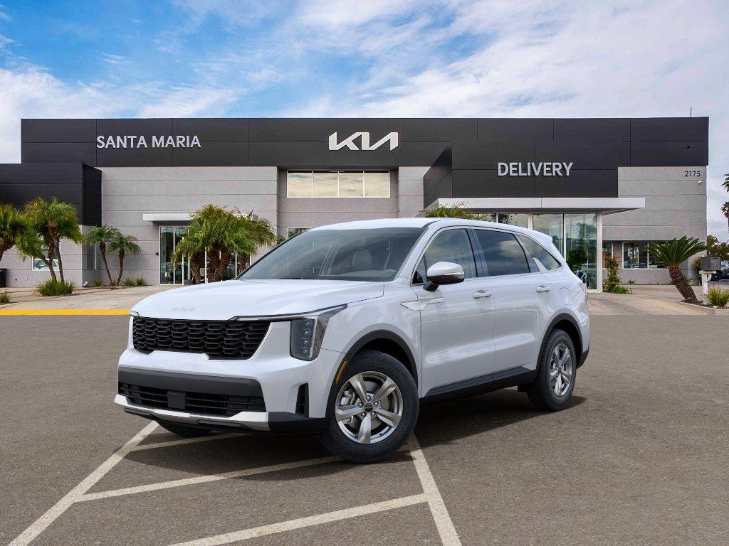 2026 Kia Sorento LX AT's photo