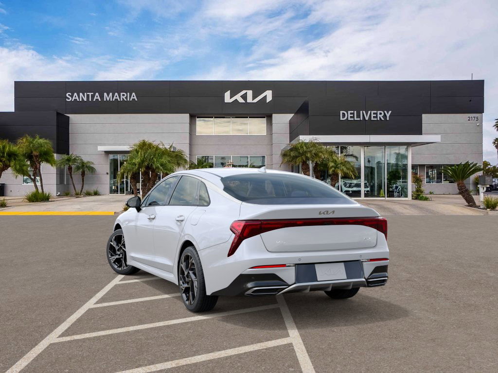 2026 Kia K5 GT-Line photo 4