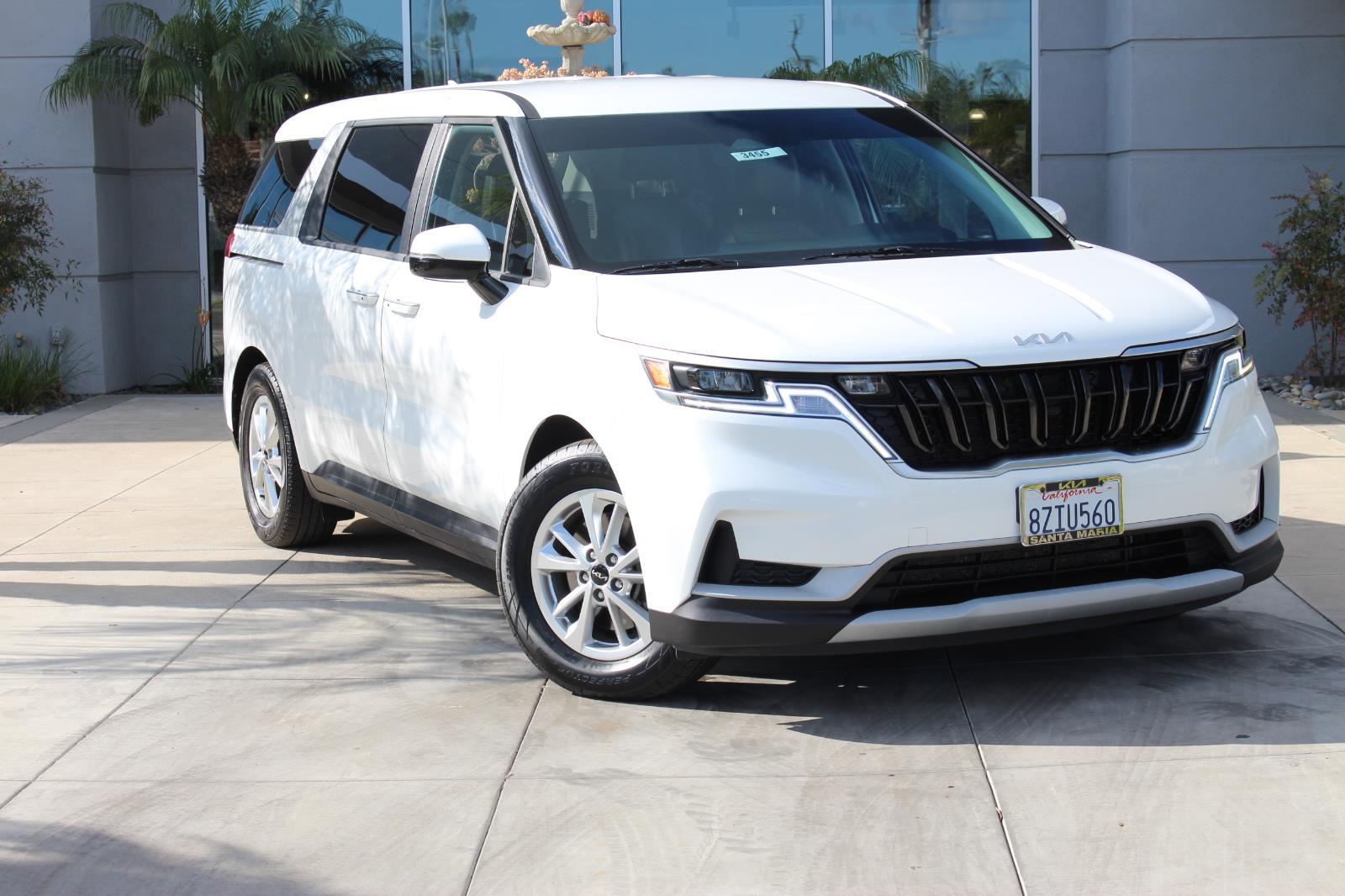 2022 Kia Carnival LX Seat Pkg's photo