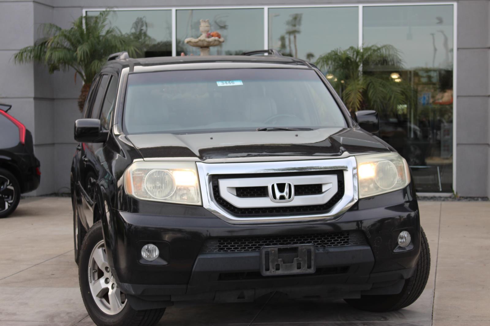 Used 2011 Honda Pilot EX-L with VIN 5FNYF3H52BB007880 for sale in Santa Maria, CA