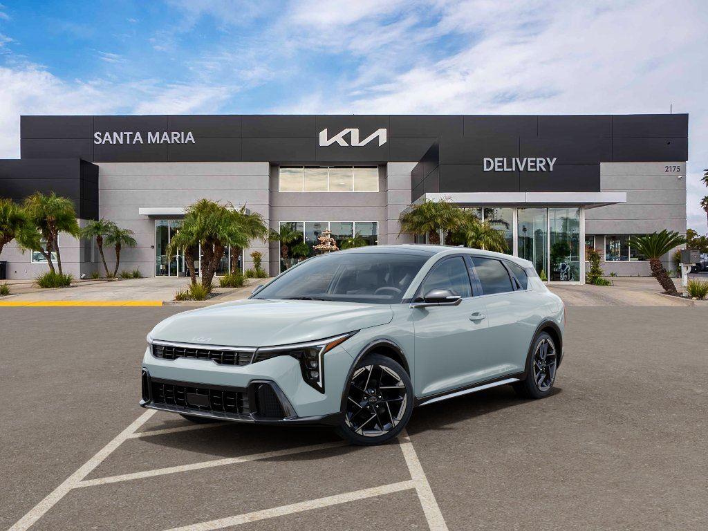 2026 Kia K4 GT-Line AT Hatchback's photo
