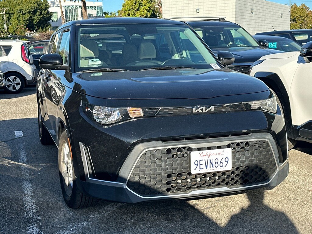 Certified 2023 Kia Soul LX Hatchback