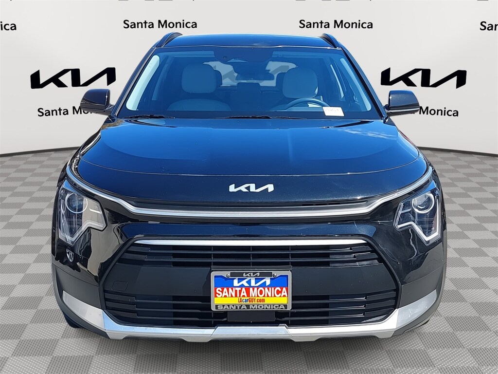 Used 2024 Kia Niro EX SUV