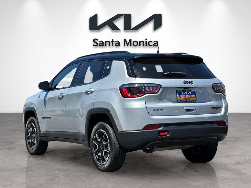 Used 2024 Jeep Compass Trailhawk SUV