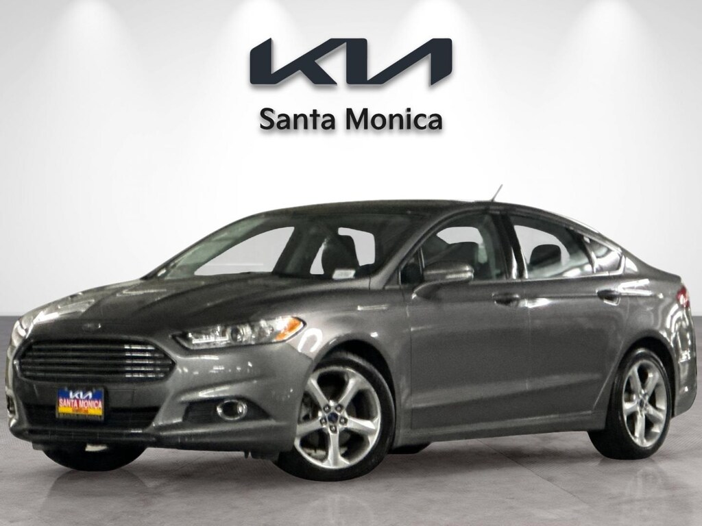 Used 2014 Ford Fusion SE Sedan