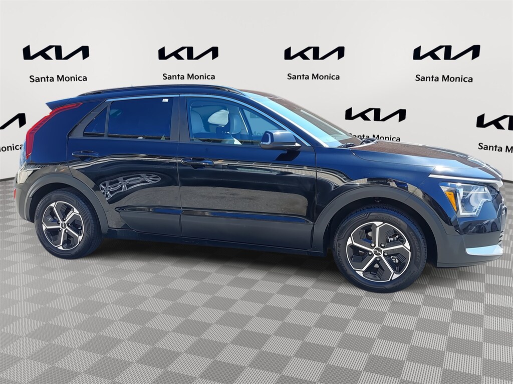 Used 2024 Kia Niro EX SUV