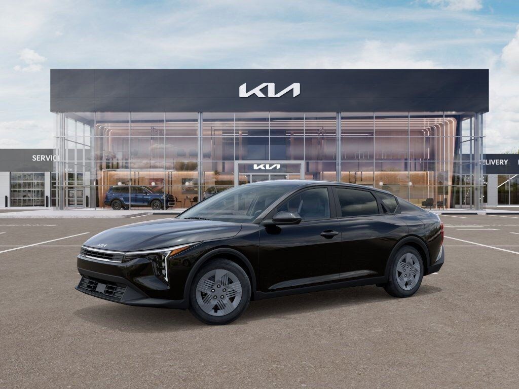 New 2025 Kia K4 LXS Sedan