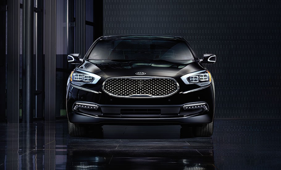 2015 Kia K900 V8 Elite Exterior Front