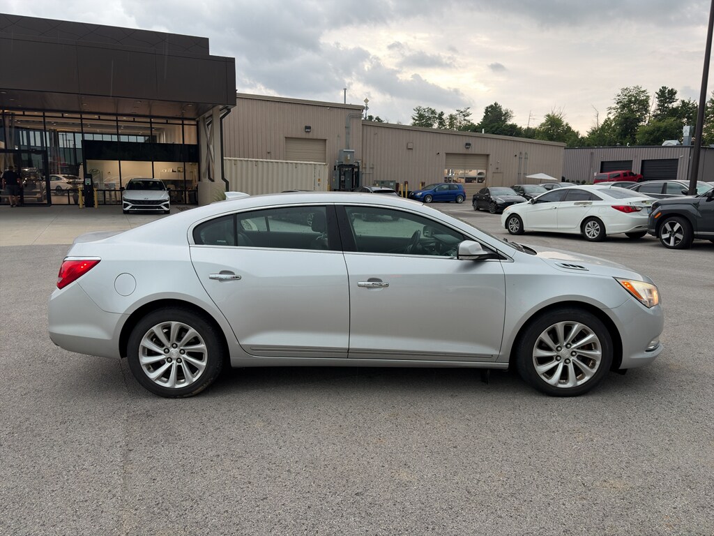 Used 2016 Buick Lacrosse Leather Sedan