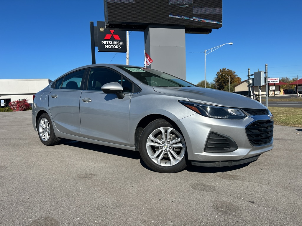 2019 Chevrolet Cruze 1LT Auto's photo