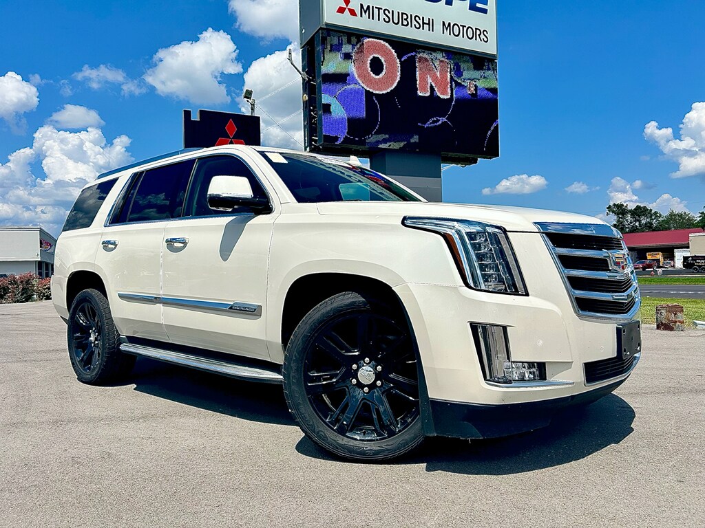 Used 2015 Cadillac Escalade Luxury SUV