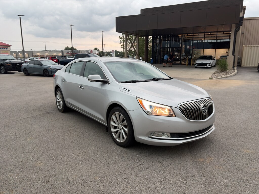Used 2016 Buick Lacrosse Leather Sedan