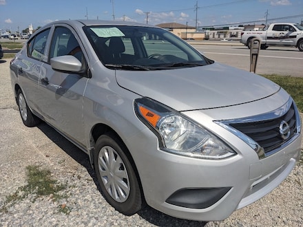 2019 Nissan Versa S Sedan