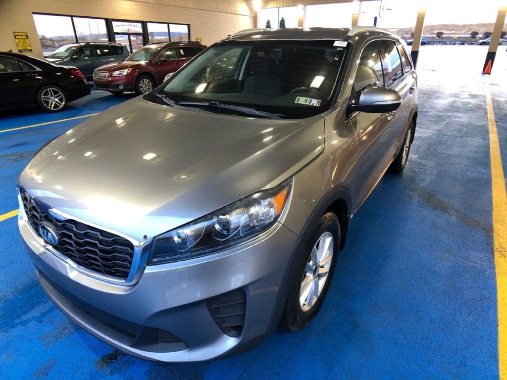 2019 Kia Sorento LX's photo