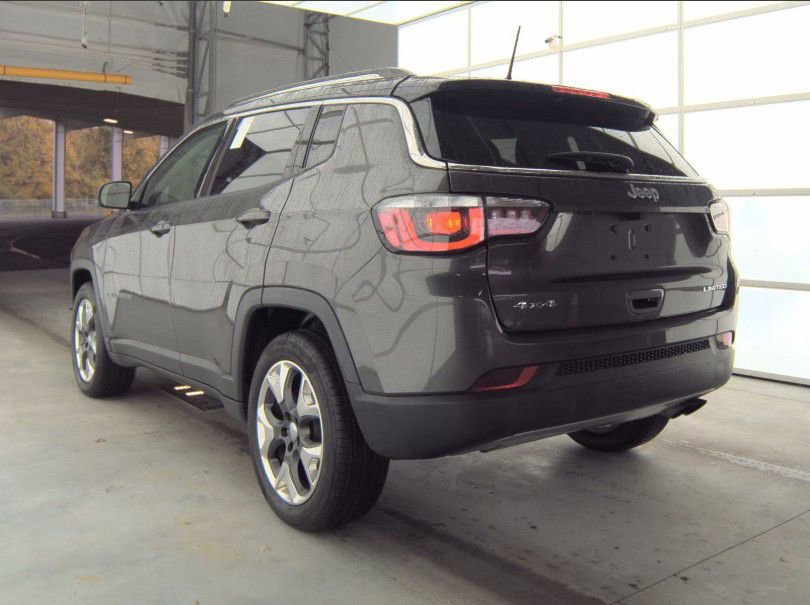 2019 Jeep Compass Limited photo 2