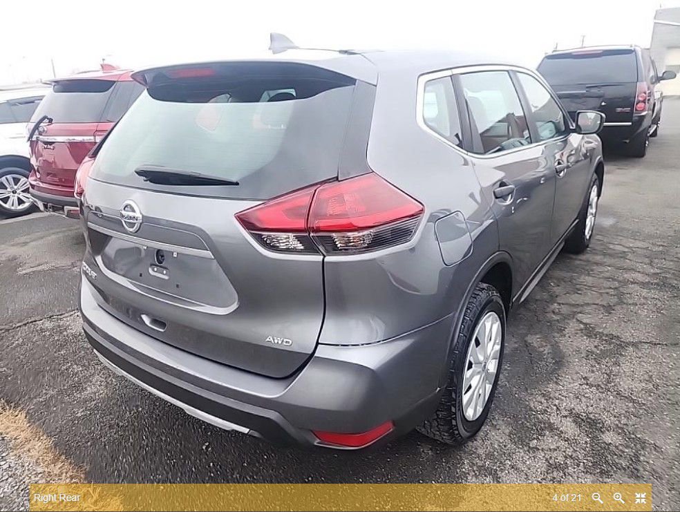 2019 Nissan Rogue S photo 2