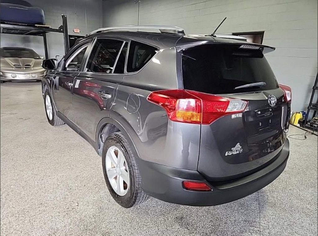 Used 2014 Toyota RAV4 4WD XLE SUV