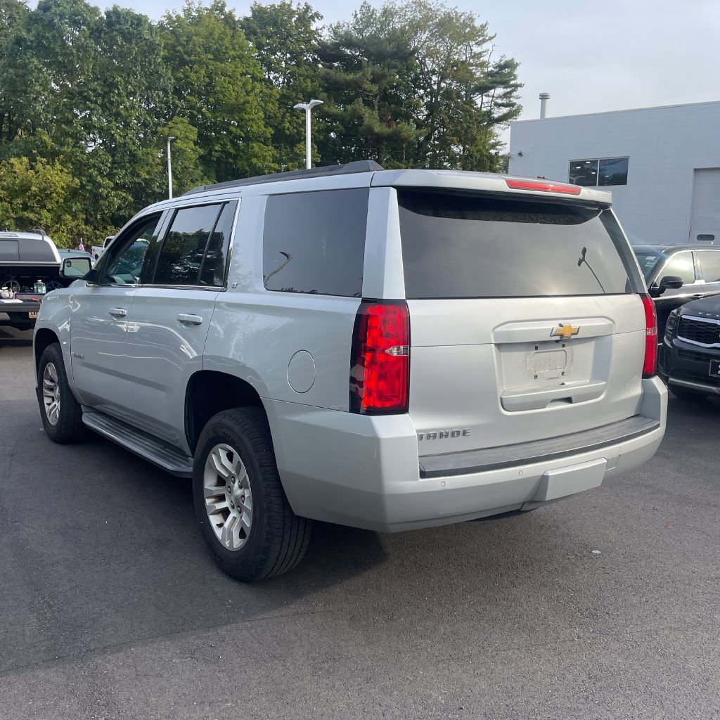 2016 Chevrolet Tahoe LT photo 2