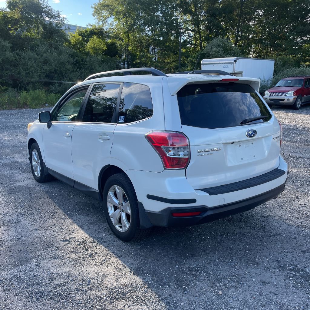 2014 Subaru Forester 2.5i Limited photo 2