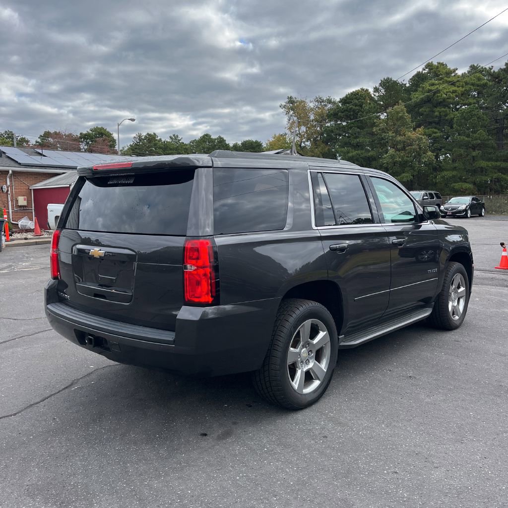 2018 Chevrolet Tahoe LS photo 3