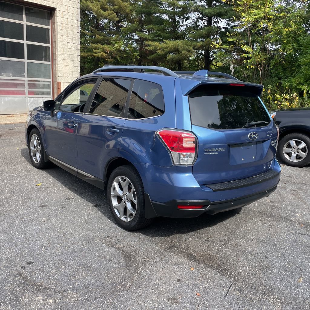 2017 Subaru Forester 2.5i Touring photo 2