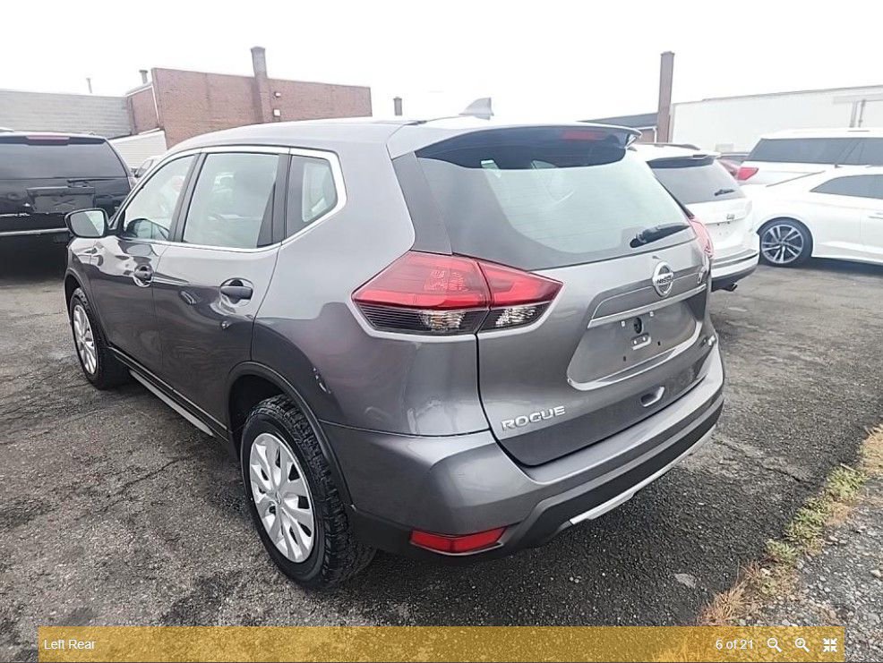 2019 Nissan Rogue S photo 3