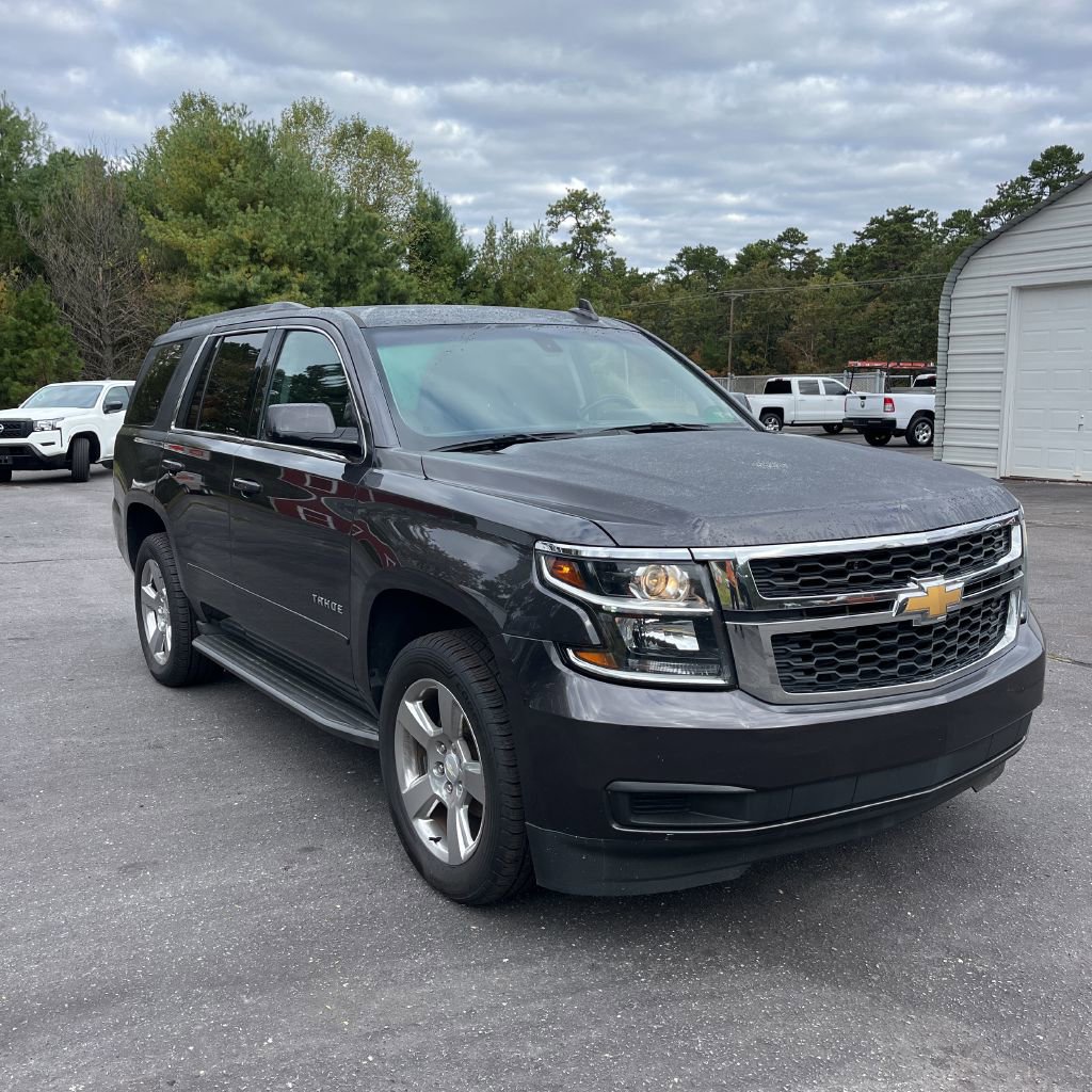 2018 Chevrolet Tahoe LS photo 4
