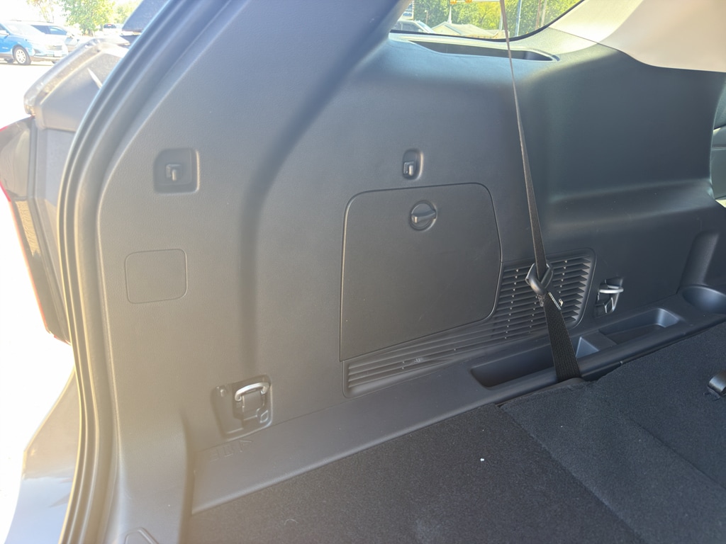 2026 Ford Explorer Active - Photo 16