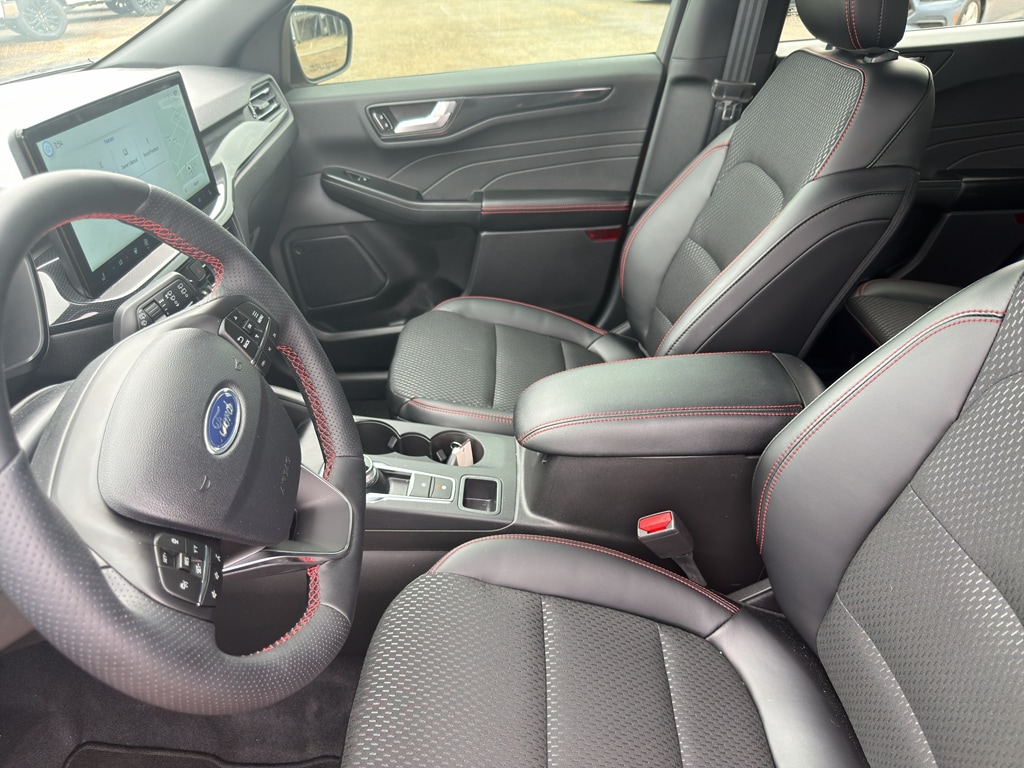 2026 Ford Escape ST-Line Elite - Photo 28