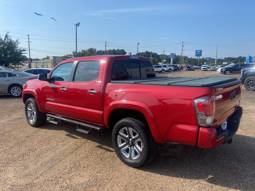 Used 2017 Toyota Tacoma Limited with VIN 5TFEZ5CN8HX025540 for sale in Kilgore, TX