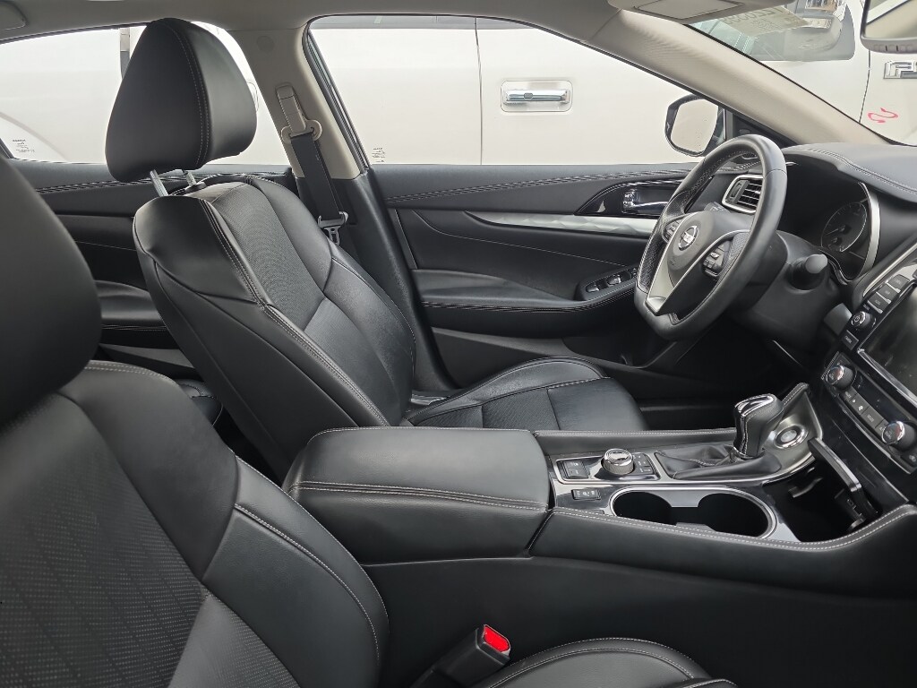 2020 Nissan Maxima SL photo 2