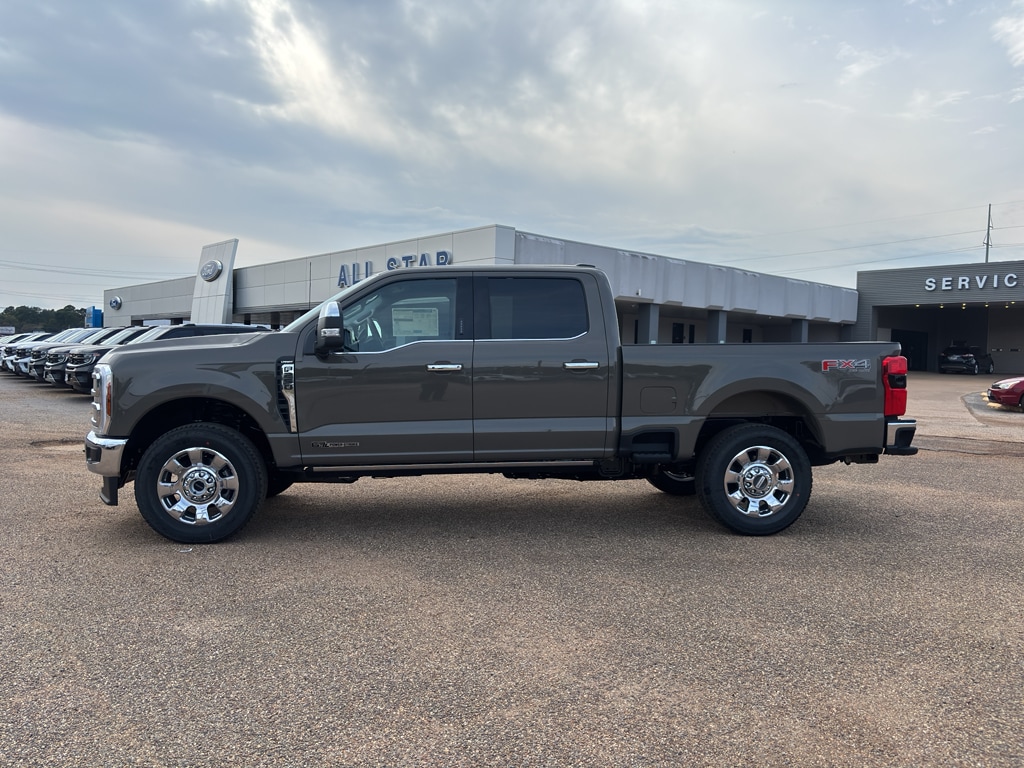 New 2026 Ford F-250 Lariat Crew Cab