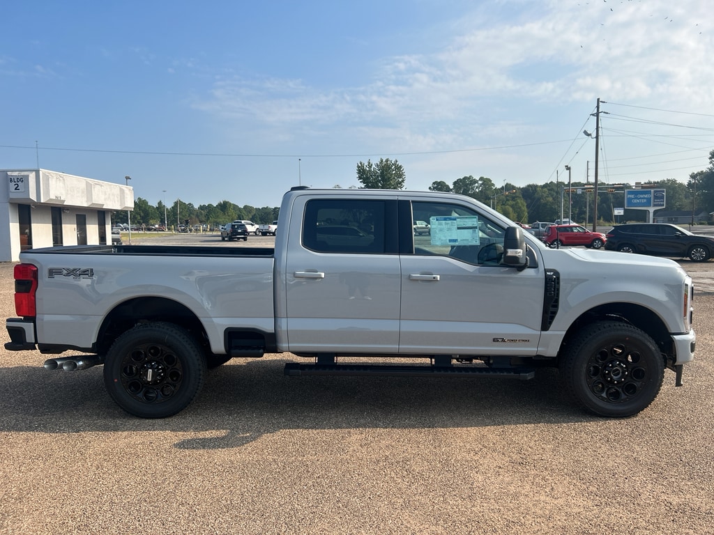 2026 Ford F-250 Super Duty XLT - Photo 6