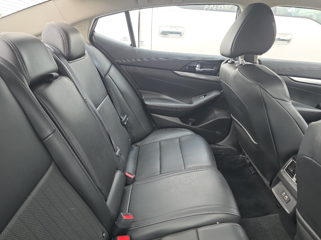 2020 Nissan Maxima SL photo 3