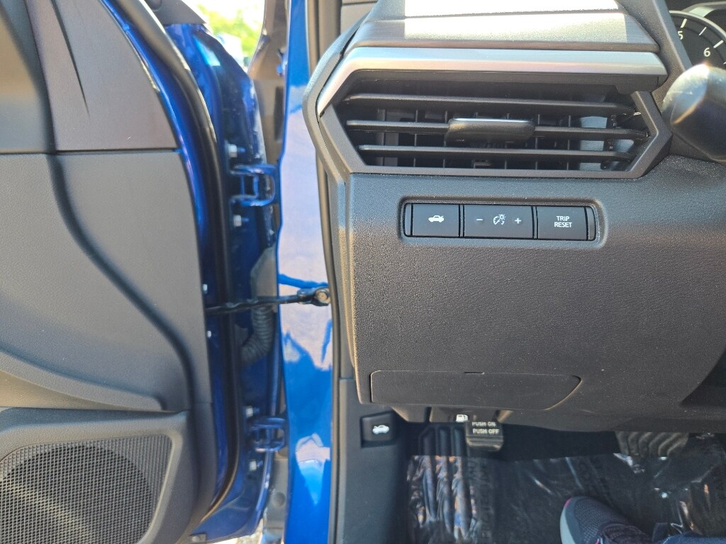 2025 Nissan Altima SV - Photo 22