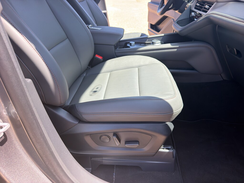 2026 Ford Explorer Active - Photo 37