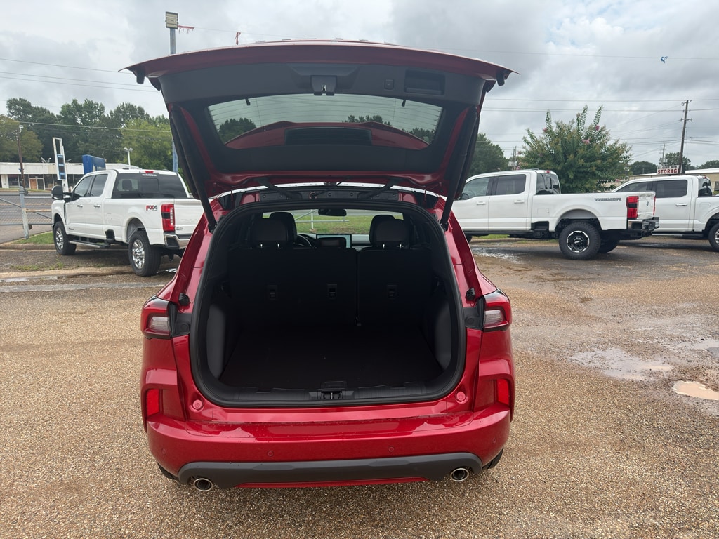 2026 Ford Escape ST-Line Elite - Photo 14