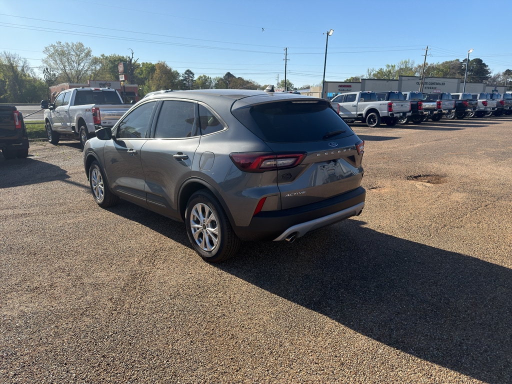 2026 Ford Escape Active photo 2