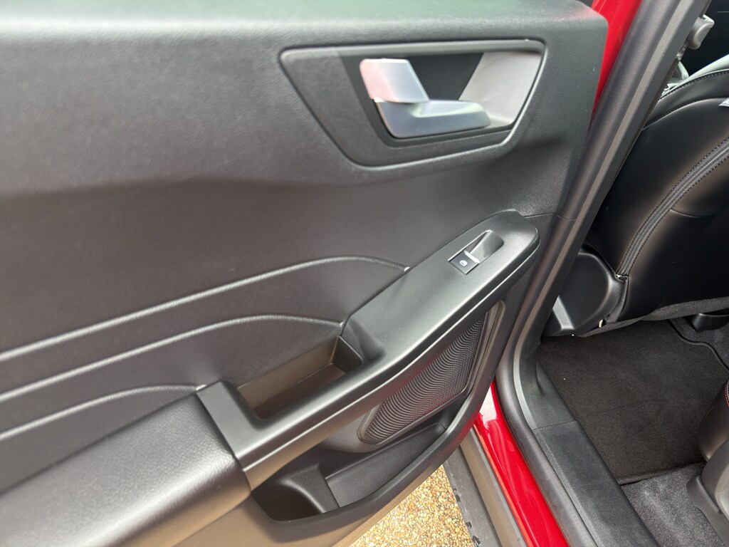 2026 Ford Escape ST-Line Elite - Photo 24