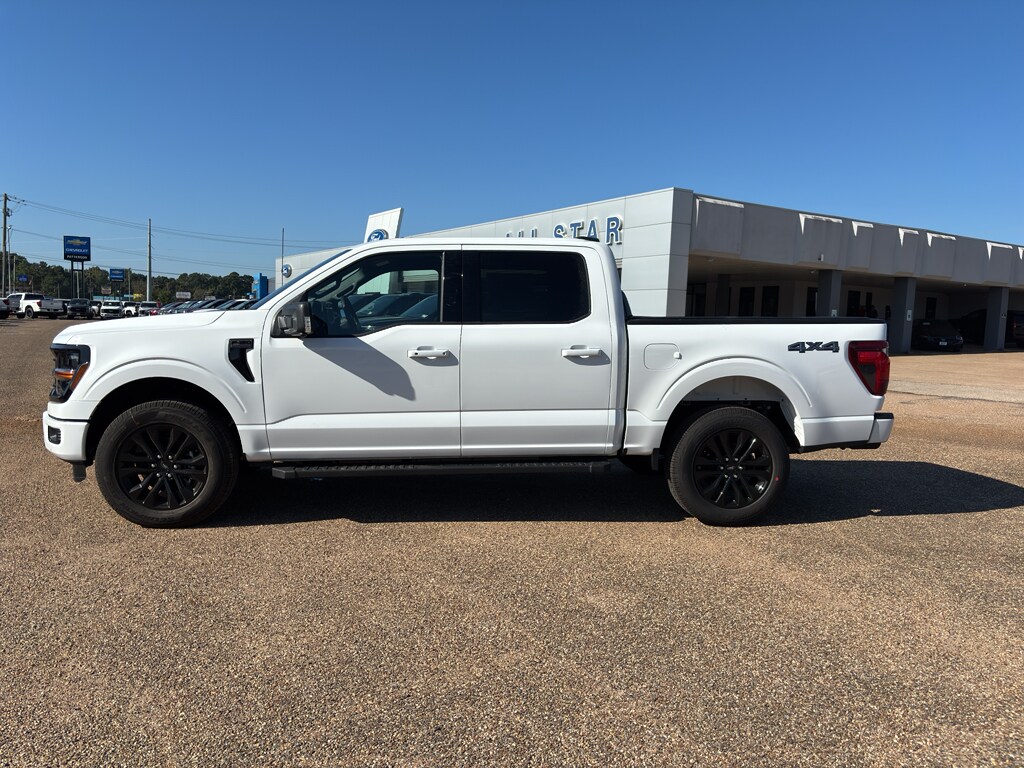 2025 Ford F-150 XLT photo 2
