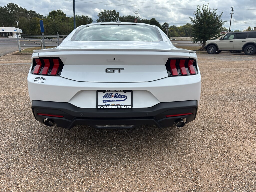 2025 Ford Mustang GT photo 4