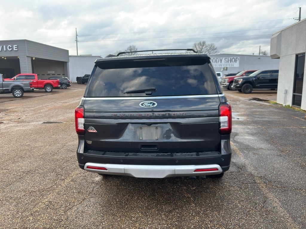 2022 Ford Expedition Timberline photo 4