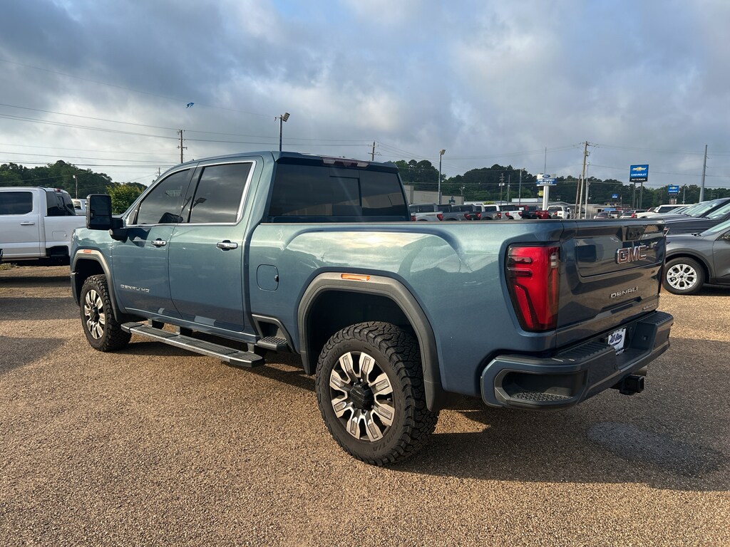 Used 2024 GMC Sierra Denali Crew Cab