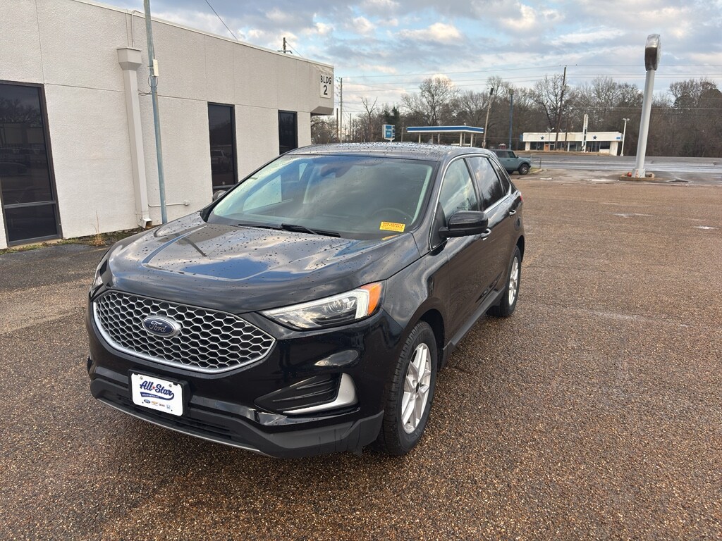 Used 2024 Ford Edge SEL Sport Utility