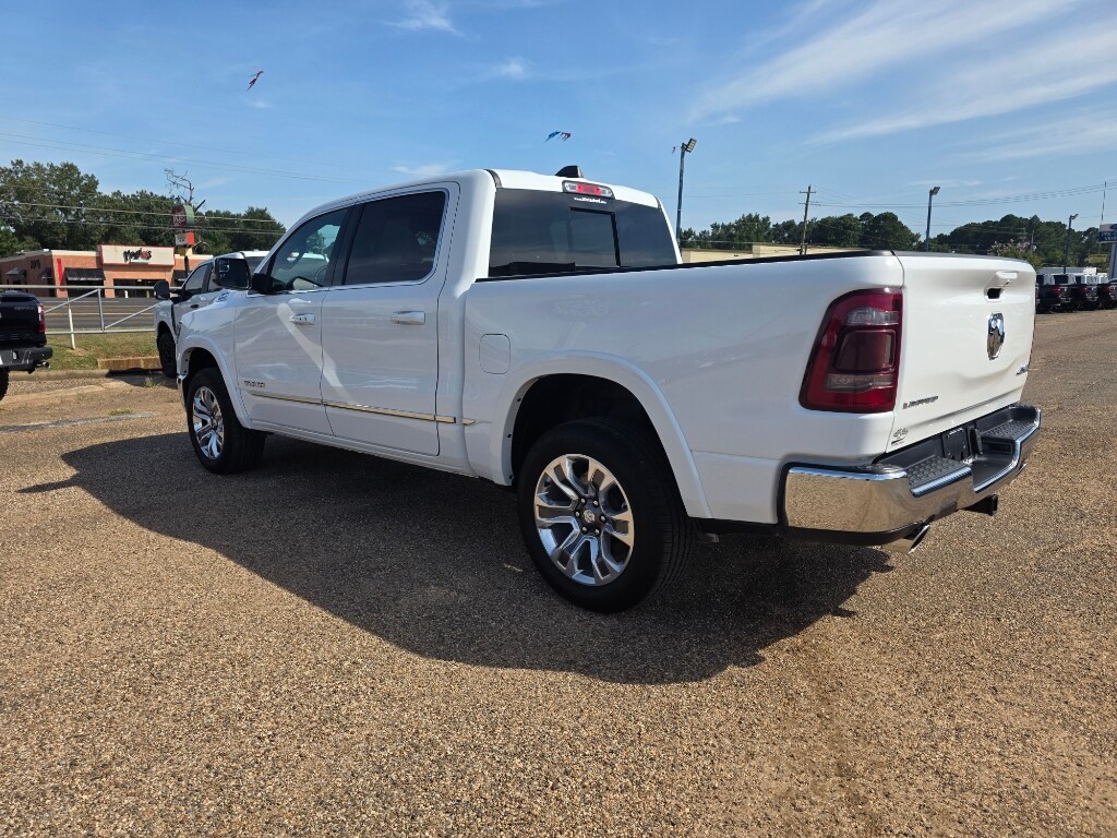 2024 Ram 1500 Limited photo 3