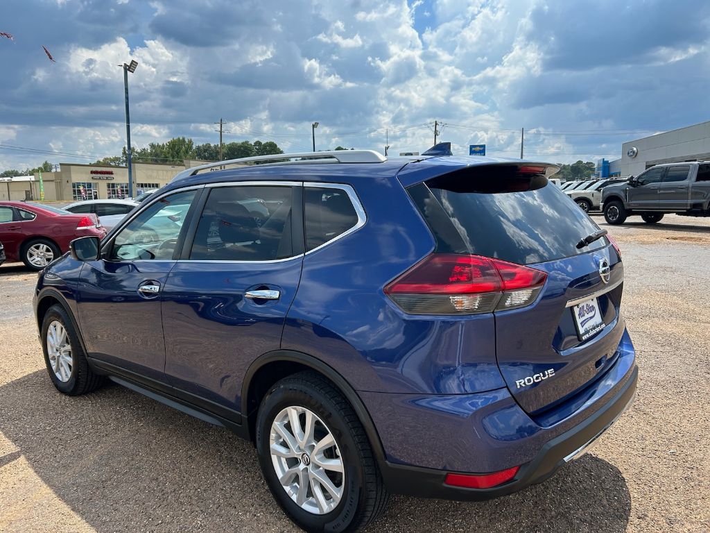 Used 2018 Nissan Rogue SV with VIN JN8AT2MT3JW455374 for sale in Kilgore, TX