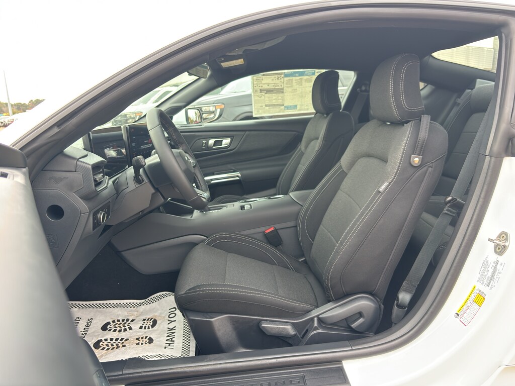 2026 Ford Mustang EcoBoost Fastback - Photo 17